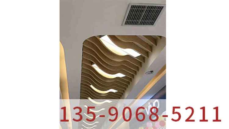 弧形方通背景墻